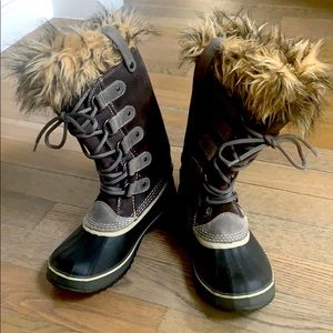 Sorel Joan of Arctic Snow boots